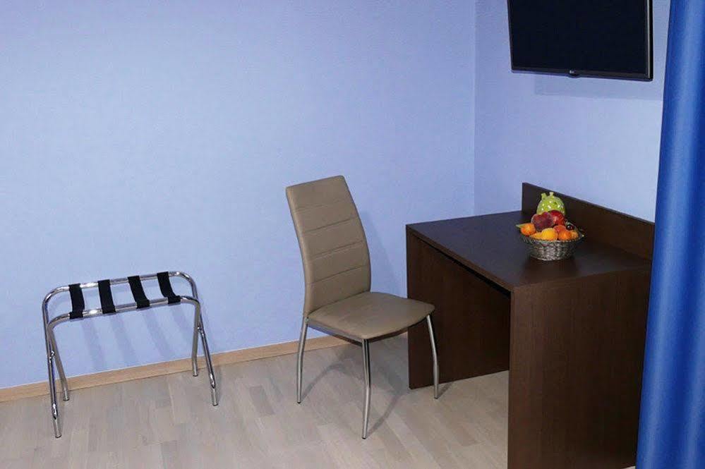 Cairoli Exclusive Rooms & Suite Brindisi Bagian luar foto