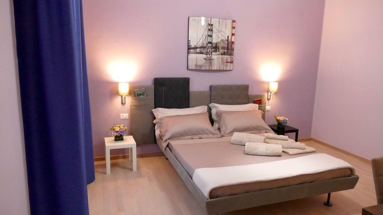 Cairoli Exclusive Rooms & Suite Brindisi Bagian luar foto