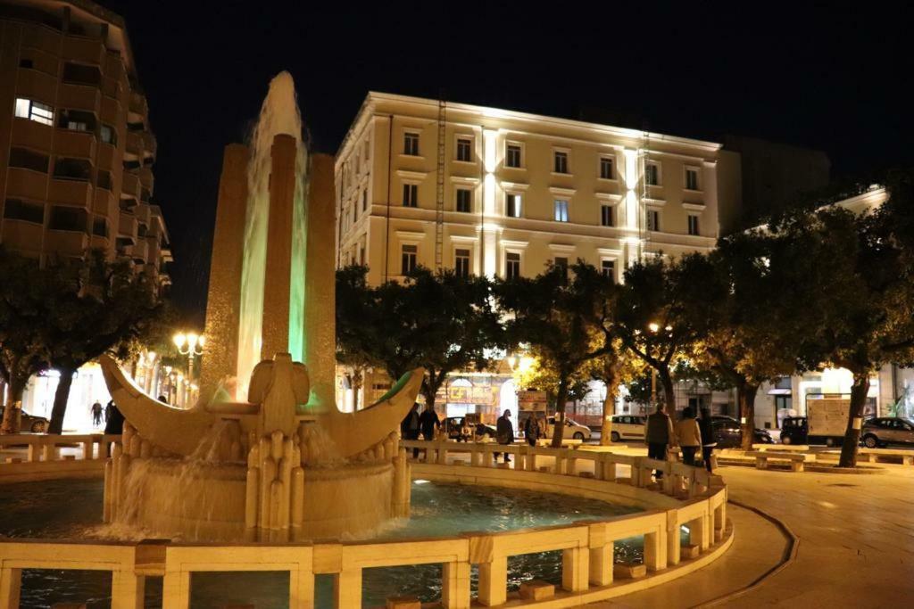 Cairoli Exclusive Rooms & Suite Brindisi Bagian luar foto